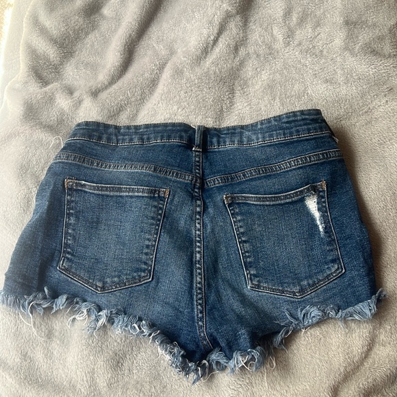 cutoff jean shorts - Picture 1 of 3